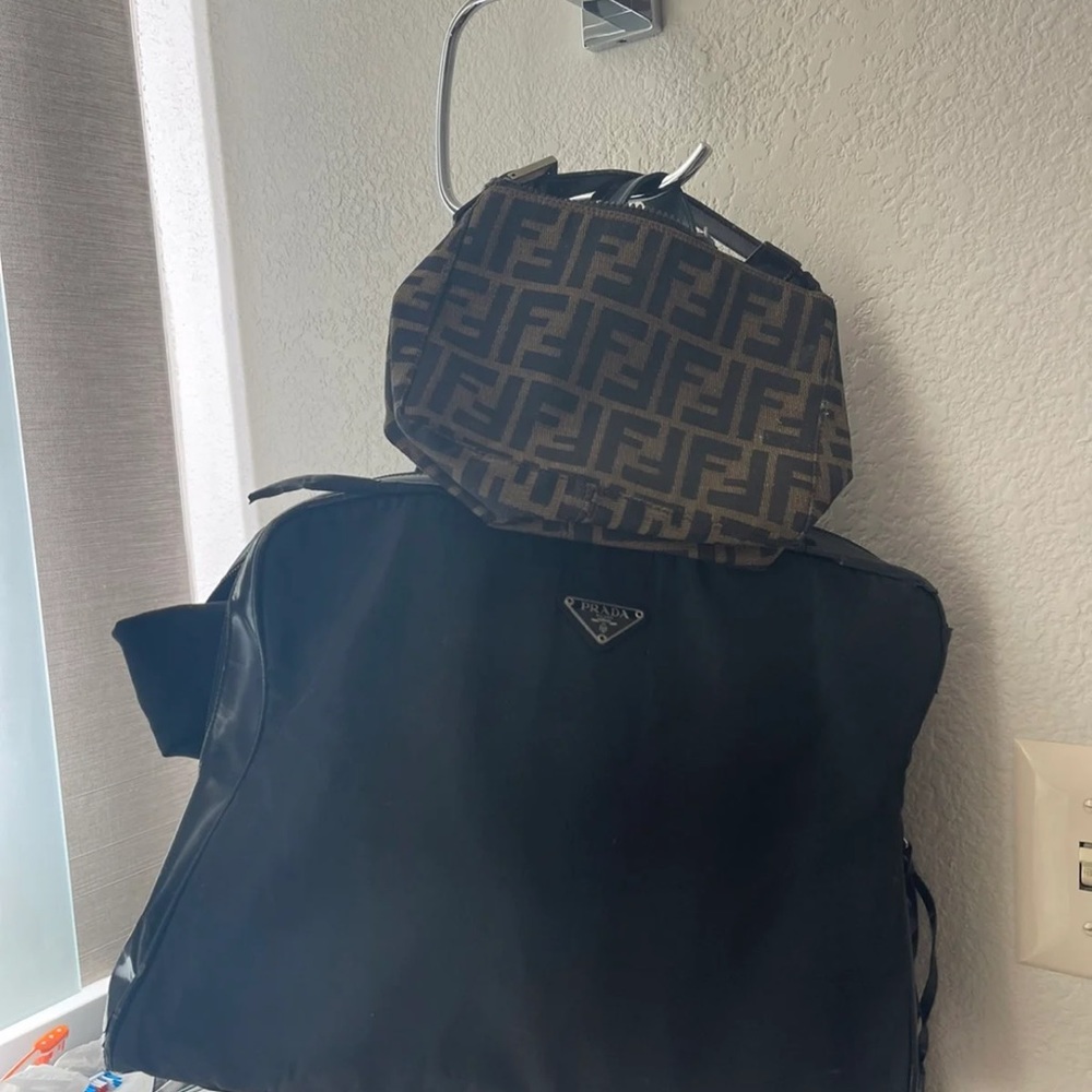 Authentic fendi bag - Picture 2 of 8